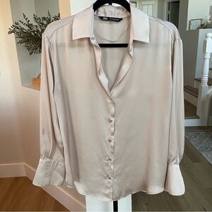 Zara Champagne Satin Long Sleeve Button Down Blouse Size Small - Great Condition
